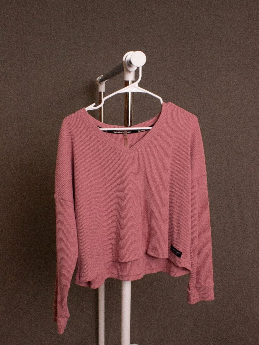 Calvin Klein Ribbed V-Neck Workout Top - Picture 1 of 5